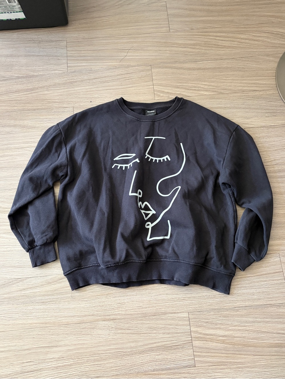 Pull&Bear Black Crewneck Sweater with White Line-Face Graphic